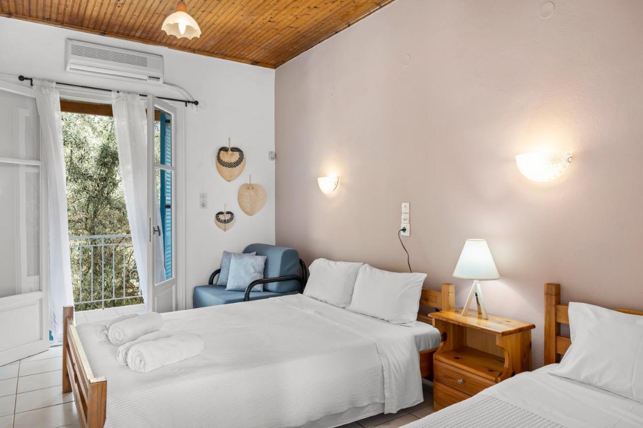 Oceanis Rooms Mikros Gialos Eksteriør bilde